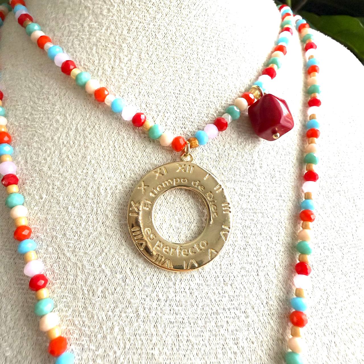 Collar A su tiempo
